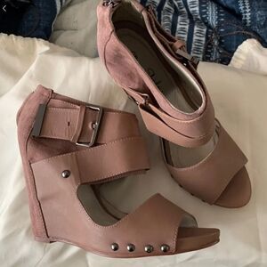 Mea Shadow Dusty Pink Leather/Suede Wedges Sz 8